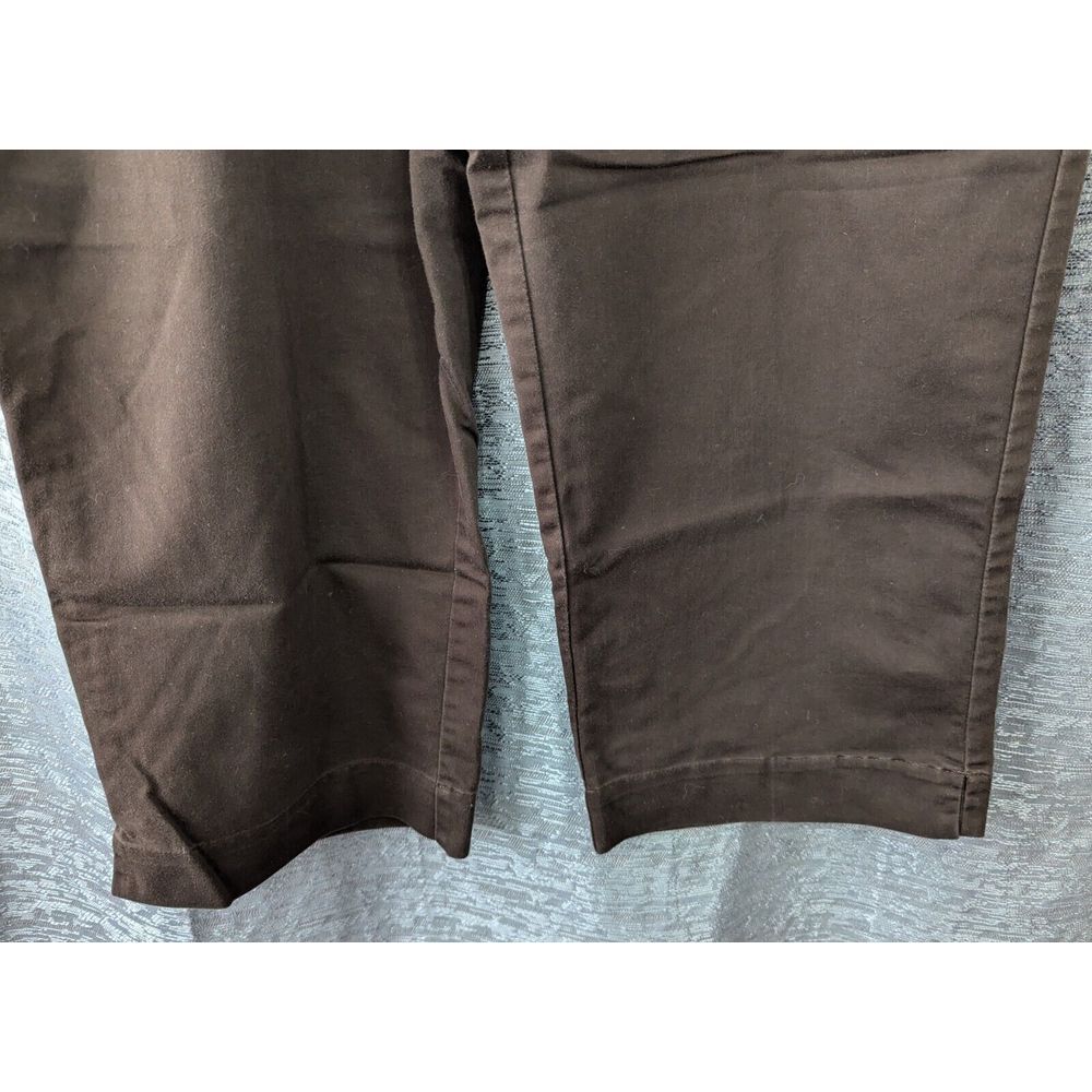 Dockers Crop Women's Pants Chocolate Brown Size 14 Mid Rise Curvy - Picture 2 of 5